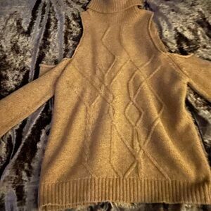 Women's cable Tan Cowl. Cabkr  tutlneck  Knit Sweater with shoulders out 1x